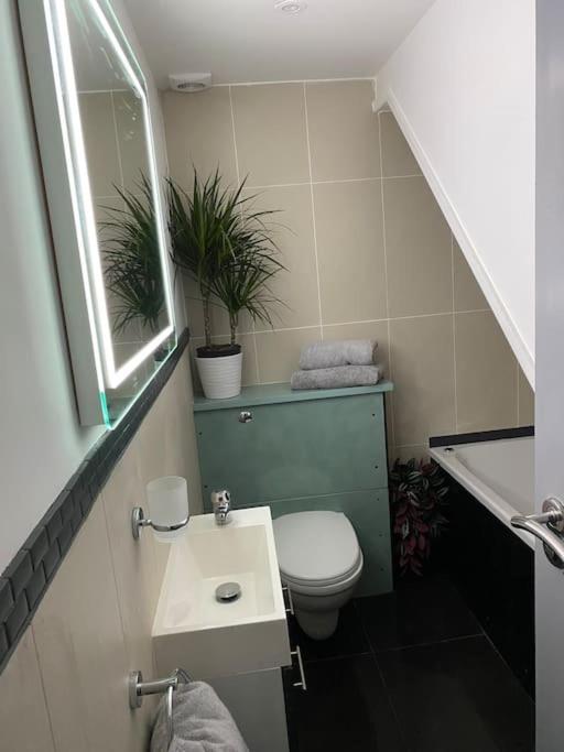 Trendy 3 Bedroom Home Close To Margate Beaches Bars Resturants 2 Night Min Stay Westgate-on-Sea Exterior photo